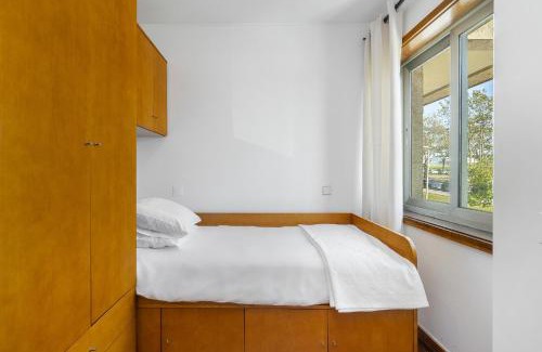 Leixões Apartment | Luxury Living by the Sea Matosinhos Marvel