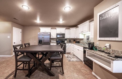 Lubbock House | Luxury Living Duplex B - 4BR/3BA - South Lubbock