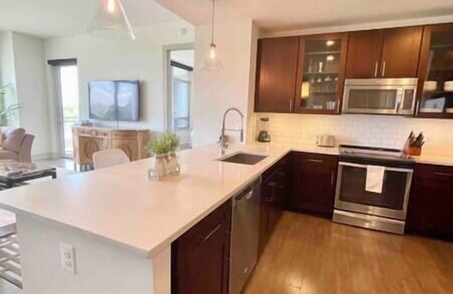 McLean Apartment | Luxury Living | Heart of Tysons | Spacious | Comfy