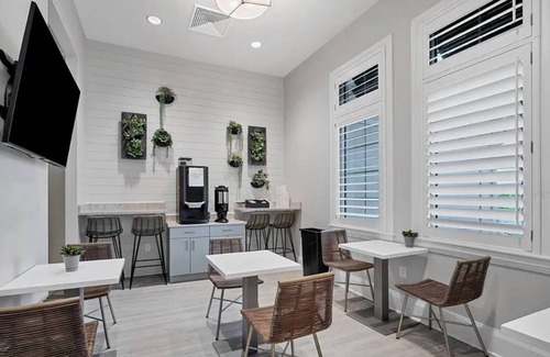 Braden River House | Luxury living in a gorgeous modern rental with access to Pool, Gym and more.