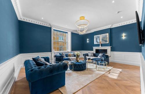 Bath City Centre Apartment | Luxury Living in Bath - The Bridgeton - Sleeps 20