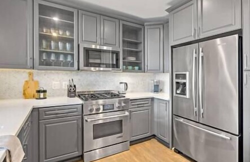 McLean Apartment | Luxury Living | Tysons | High Rise | Balcony