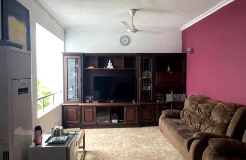 Madiwela House | Luxury Fully furnished house for 8 people !