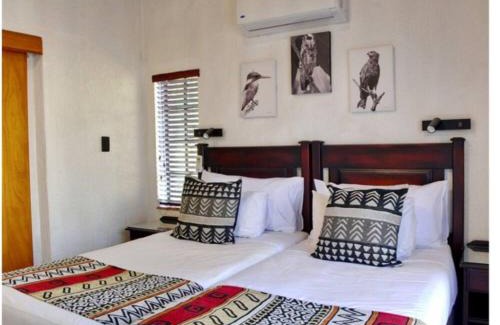 Sabiepark Villa | Luxury Lodge on Sabie River at Kruger Gate!