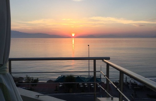 Kato Diminio Apartment | Luxury Loft - Diamante beachfront suites