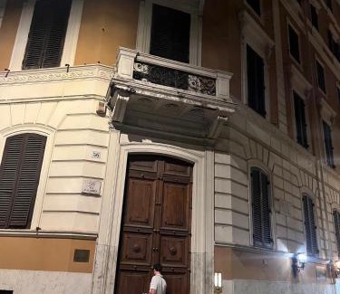 Sallustiano Apartment | Luxury Loft near Via Veneto