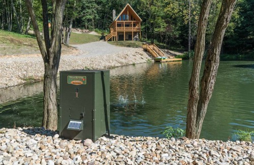 Keene Cabin | Luxury Log Cabin on Private Stocked Pond
