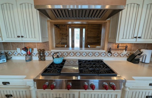 Park Rapids House | Luxury Log Home in Park Rapids | 3 Bed, 3.5 Bath