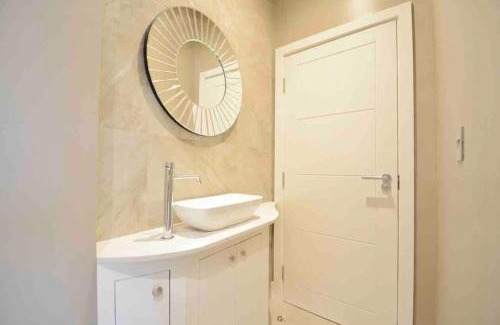 Golders Green Apartment | Luxury London Garden Flat