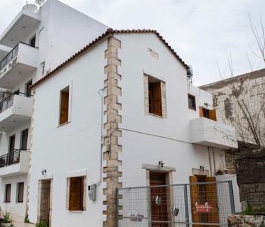 Limenas Chersonisou House | Luxury Maisonette Danai next to the sea