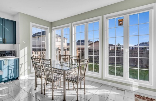 Thorold House | Luxury Mansion with Chefs Kitchen by Niagara Falls