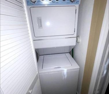 Miami Gardens House | Luxury Miami 2br Townhouse Near Stadium !