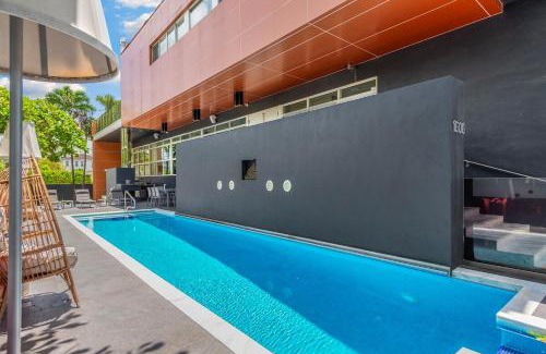 Northeast Coconut Grove Villa | Luxury Miami Villa with Large Pool & BBQ, Perfect Getaway!