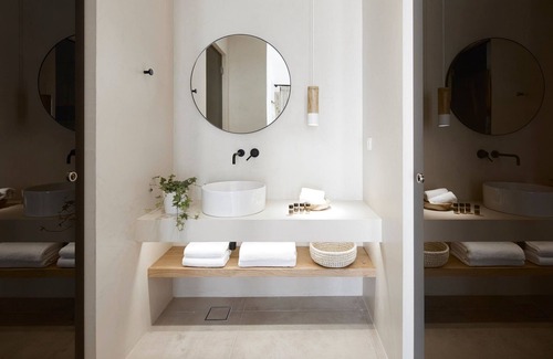 Adamas Villa | Luxury Milos Apartment | Superior Suite | 1 Bedroom | Well Furnished Interior |.