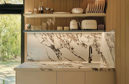 Badger Creek Apartment | Luxury Mirror Home near Yarra Valley Wineries