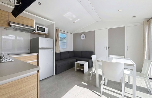 Jullouville-les-Pins House | Luxury Mobile Home, Near Beach, Pool, Fitness, Sleeps 6
