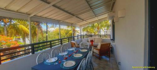 Flic-en-Flac Apartment | LUXURY MODERN apartment - Excellent location 50m from the beach, restaurants, bars, shops