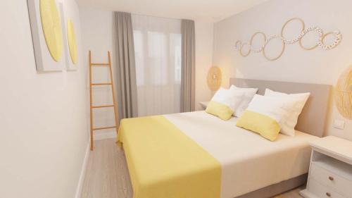 Flic-en-Flac Apartment | LUXURY MODERN apartment - Excellent location 50m from the beach, restaurants, bars, shops
