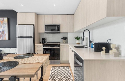 Wynwood Art District Apartment | Luxury Modern Apt in Wynwood