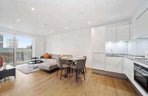Elephant and Castle Apartment | Luxury Modern Flat in Central London