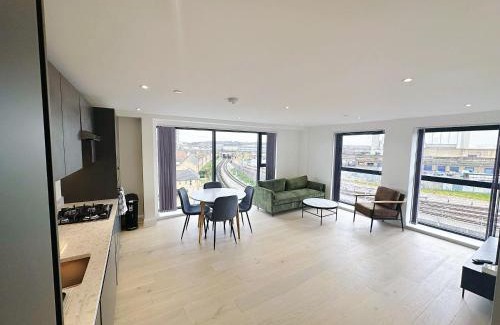 Evelyn Apartment | Luxury Modern Flat Near Center