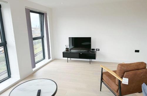 Evelyn Apartment | Luxury Modern Flat Near Center
