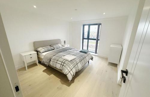 Evelyn Apartment | Luxury Modern Flat Near Center