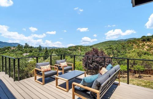Fetters Hot Springs-Agua Caliente House | Luxury Modern Home with Views - 3 Acres, 4000 Sq Ft
