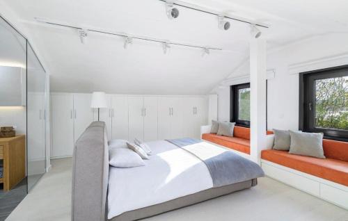 Bebek House | Luxury Modern Oasis Villa W Private Garden! #25