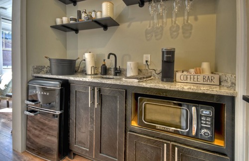 Blue Ridge Apartment | Luxury modern rustic suite in downtown Blue Ridge - Newly Remodeled & Updated!
