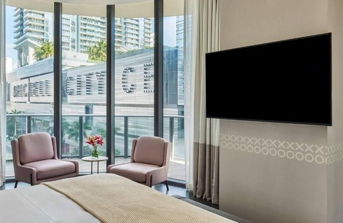 Brickell Hotel | Luxury Modern Style Hotel, Prime Brickell Location w/Terrace Pool