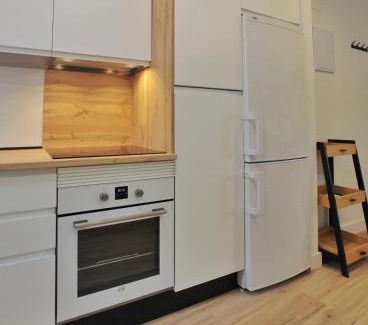 La Trinidad-San Juan y Todos los Santos Apartment | Luxury, Modern & Style Mezquita