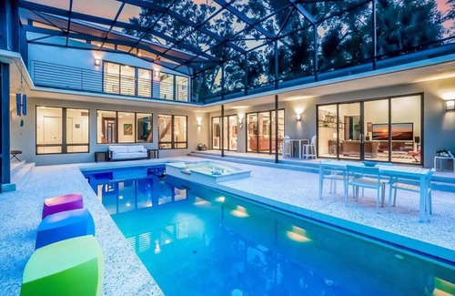 Indian Beach Sapphire Shores Villa | Luxury Modern Villa in Heart of Sarasota