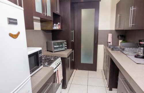 San Salvador Apartment | Luxury Modrn Apartment, w/amazing view, 3BR,Escalon,Exclus,Secur