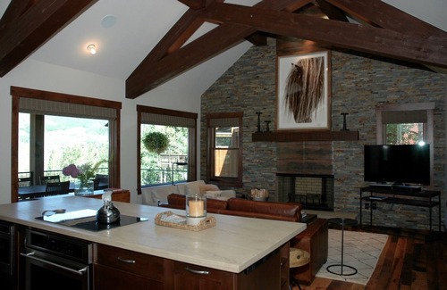 Crested Butte House | Luxury Mountain Cabin only 100 yards to the Homeowners Ski Trail!
