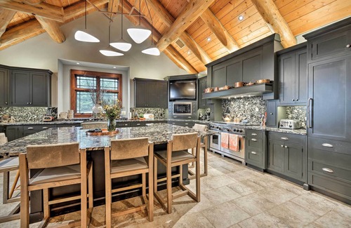 Windham House | Luxury Mountain Log Home, Ski-In/Ski-Out to Windham Resort