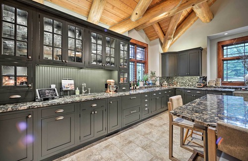 Windham House | Luxury Mountain Log Home, Ski-In/Ski-Out to Windham Resort