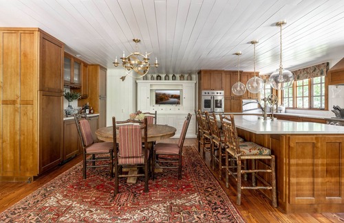 Highlands House | Luxury Mountain Retreat- Main House w/2 Guest Houses in Highlands, NC!