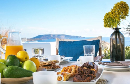 Kalafatis Villa | Luxury Mykonos Villa | Villa Zendo | Private Pool | 6 bedrooms Sleeps 12 |.