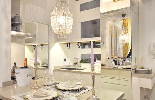 Rione VI Parione Apartment | Luxury Navona apartments by Flatinrome