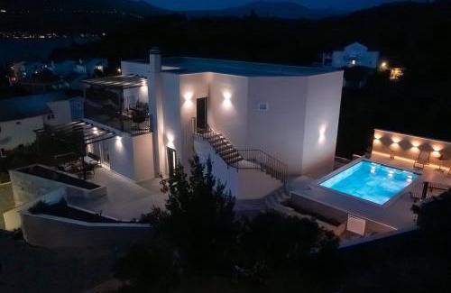 Medvinjak Apartment | Luxury Nest Maretta & Oliva