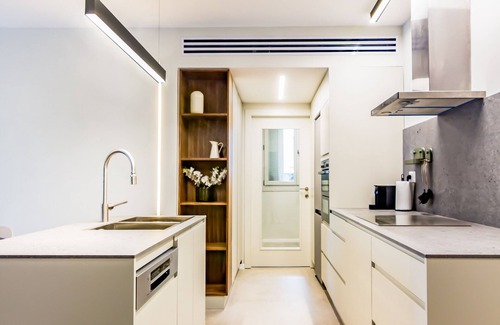 Neve Tzedek Apartment | Luxury Neve Tzeddek Apartment With Electric Vehicle Parking