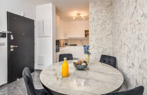 Emek Refaim Apartment | Luxury New 2BR at Emek Refaim