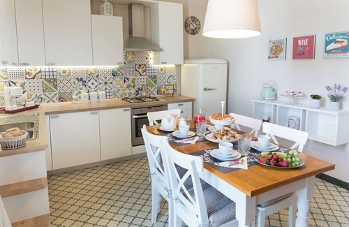 Lucca Historical Center Apartment | LUXURY NEW APARTMENT- PARKING AND GARDEN PRIVATE-VERY CLOSE WALLS OF LUCCA-WIFI