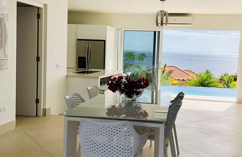 St. Marie Villa | Luxury New Villa Casa-Bella Ocean View, Walk to Private beach, Pool, 8 Guests