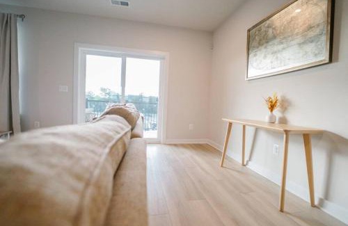 Ashburn House | Luxury Newly Built Ashburn Home 40 mins to DC