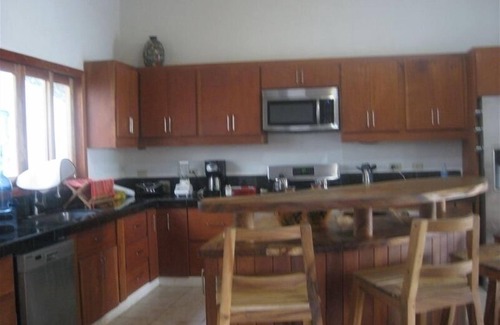 Playa La Redonda Villa | Luxury Oceanfront 3 building compound in community near Aqua