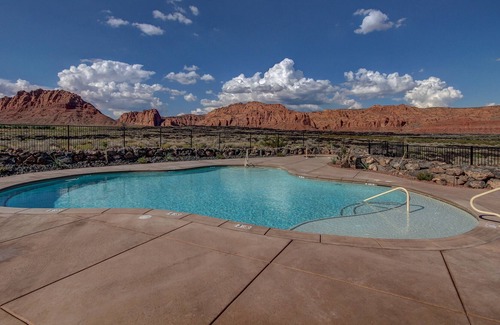 Ivins House | Luxury Nightly Rental Steps To Snow Canyon Park Entrance Saint George Utah