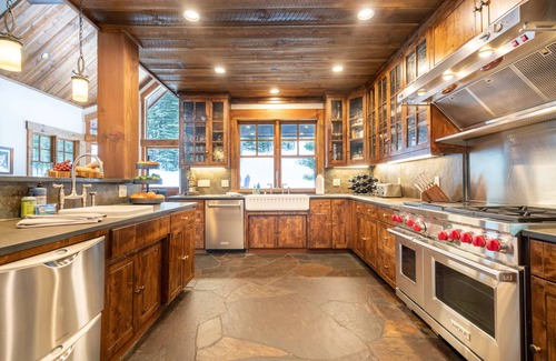 Truckee Cabin | Luxury Northstar Lodge