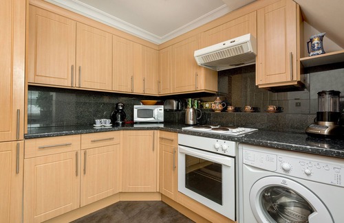 Pembridge Apartment | Luxury Notting Hill 3 bedroom, 2 Bathroom Duplex Apartment